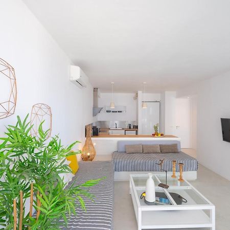 סנטוריני Infinite Blue Luxury Suites מראה חיצוני תמונה