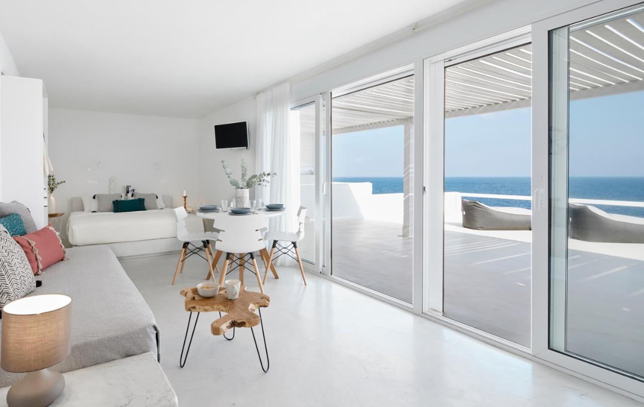 סנטוריני Infinite Blue Luxury Suites מראה חיצוני תמונה
