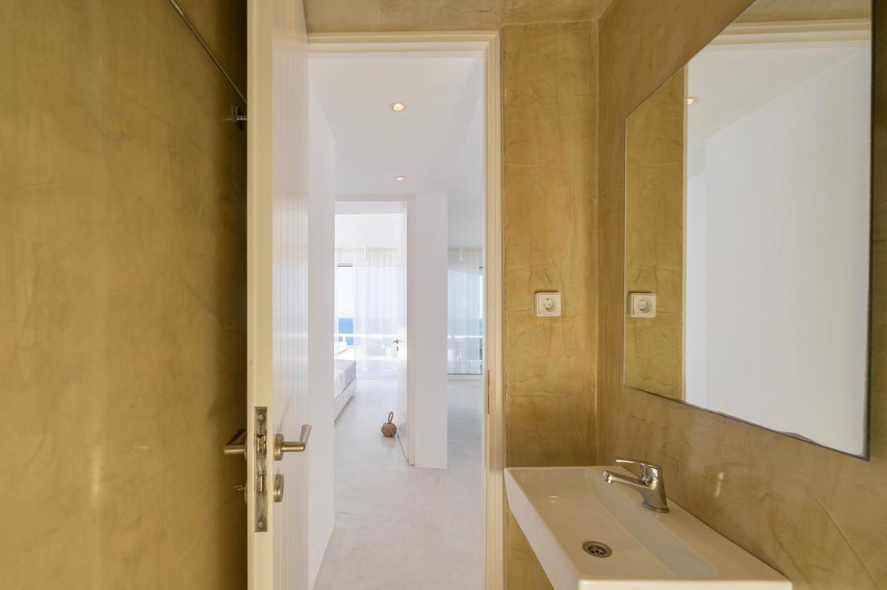סנטוריני Infinite Blue Luxury Suites מראה חיצוני תמונה